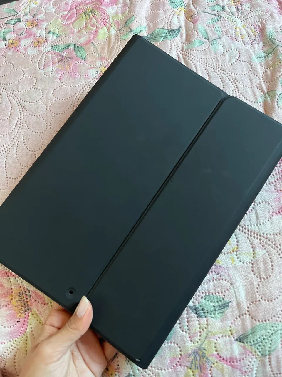 Capa com Teclado Bluetooth para Tablet - Preta - Foto 2