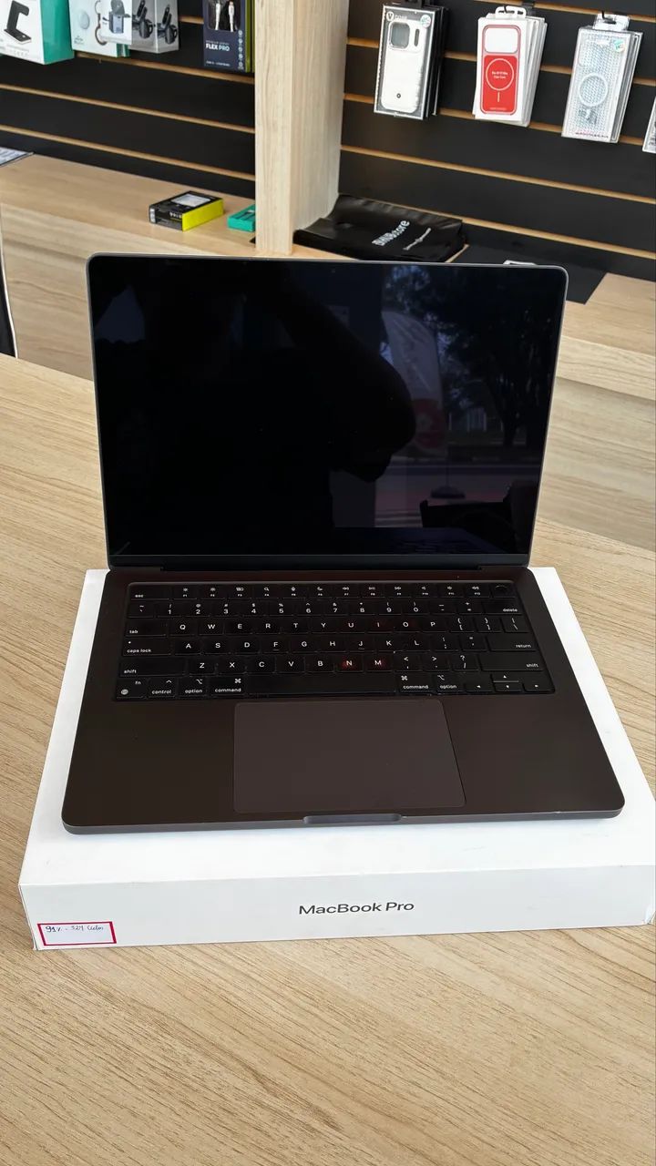 APPLE | MacBook Pro M3- 512GB / 18GB RAM - Foto 3