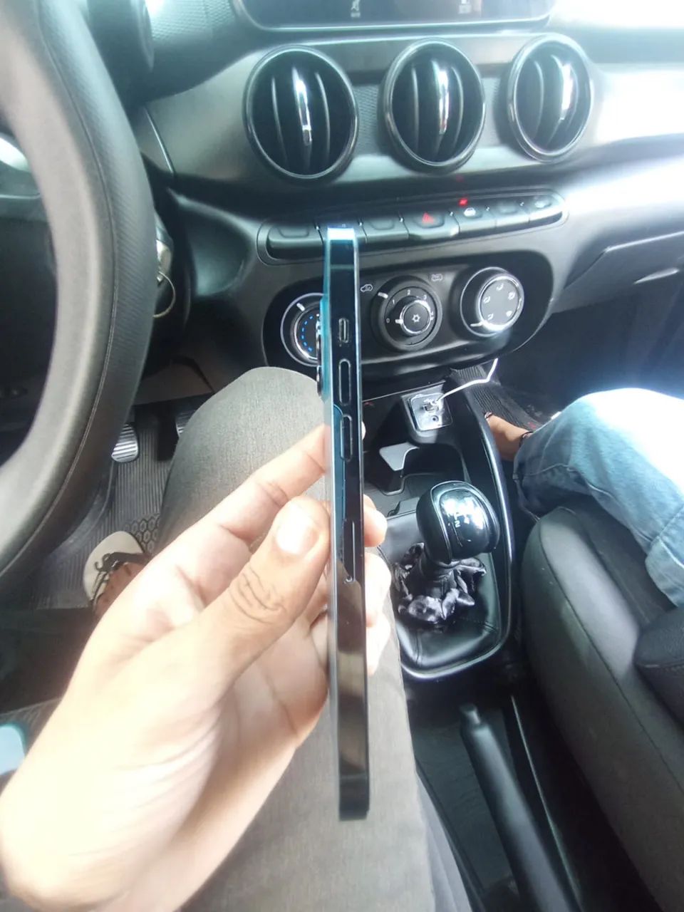 iPhone 12 Pro Max LEIA O ANÚNCIO - Foto 2