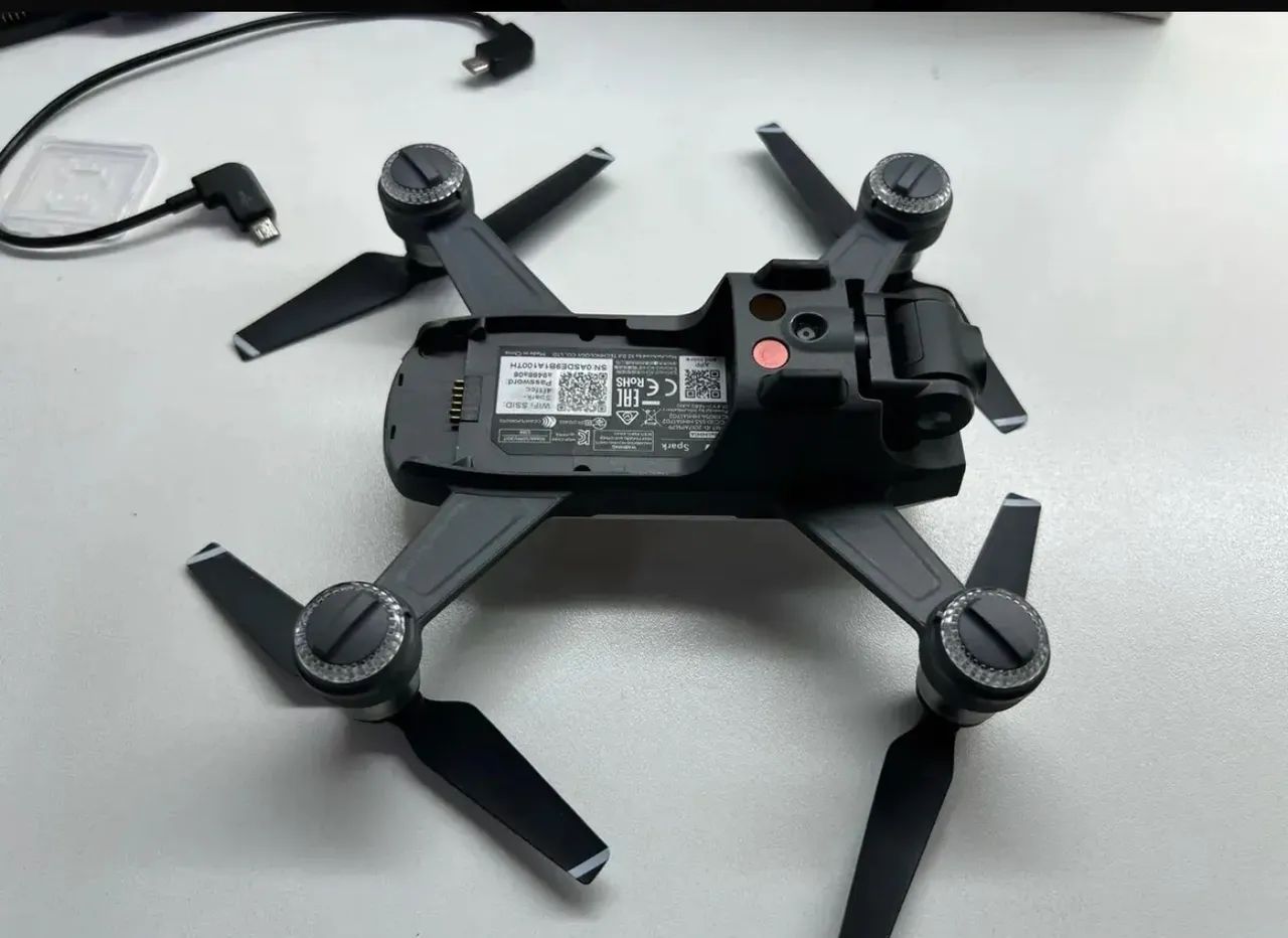 Drone Dji Spark - Fly More - Combo - Fullhd 4 Baterias (Usado) - Foto 3