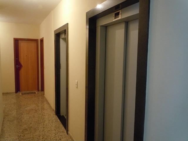 Ótimo Apartamento Com 2 Quartos 1 Suíte, Garagem E Varanda Com Vista Parcial pro mar - Foto 13