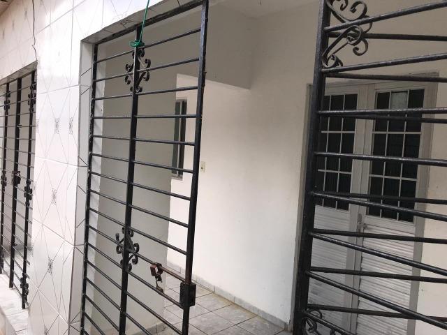 Casa em Vila 02 Carneiros com 03 quartos