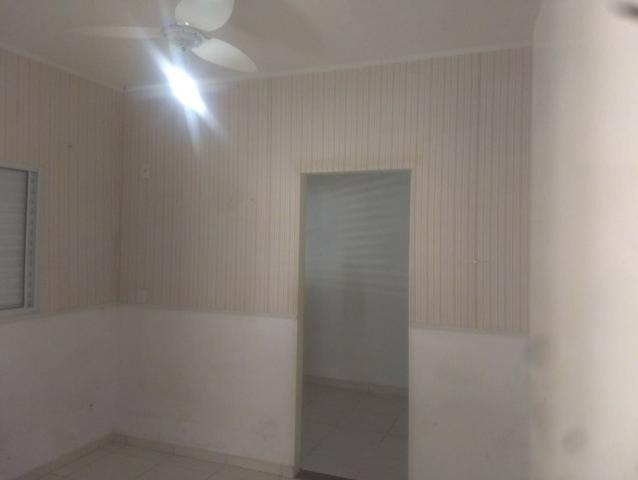Vendo Excelente Casa no Residencial Santa Terezinha com 3/4 sendo 1 Suíte - Foto 17