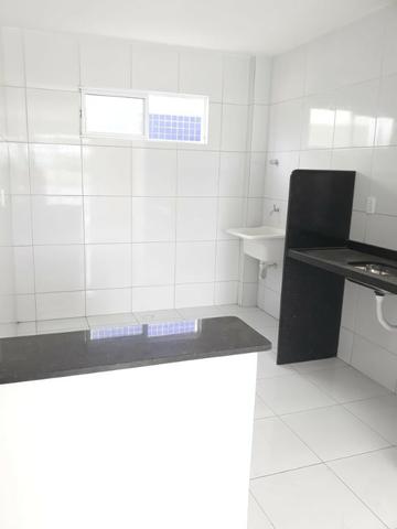 Apartamento localizado no Bairro das indústrias - Contendo 02 quartos sendo 01 suíte - Foto 4
