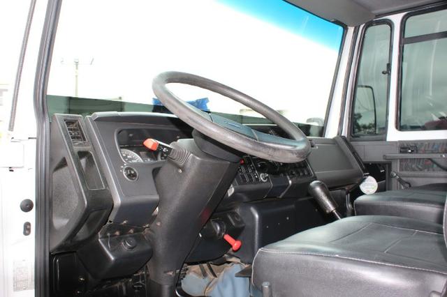Ford cargo 816 s cabine suplementar e carroceria - Foto 16