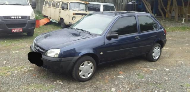 Fiesta 1.0 bem conservado