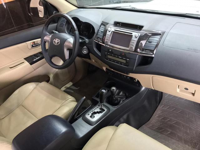 HILUX SW4 2014/2015 3.0 SRV 4X4 7 LUGARES 16V TURBO INTERCOOLER DIESEL 4P AUTOMÁTICO - Foto 4
