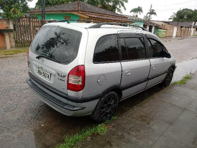 Vendo ou troco zafira cd 2001 2002 - Foto 12