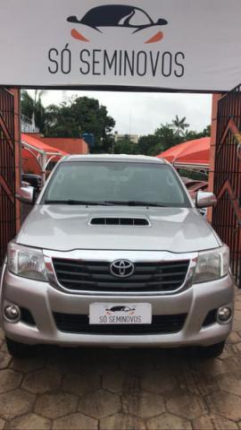 TOYOTA HILUX CD SRV D4-D 4X4 3.0 TDI DIESEL AUT