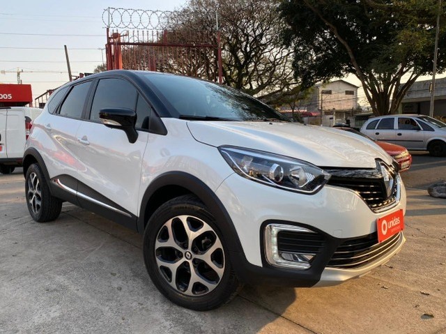RENAULT CAPTUR 1.6 INTENSE CVT BAIXA KM