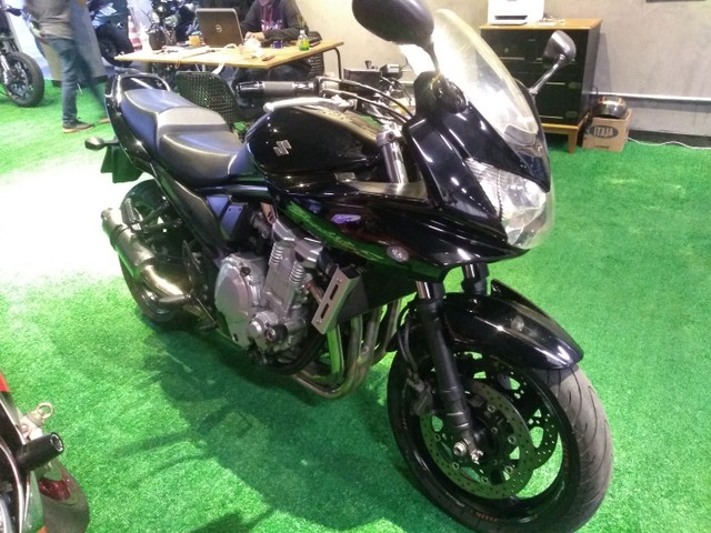 SUZUKI BANDIT 1250S