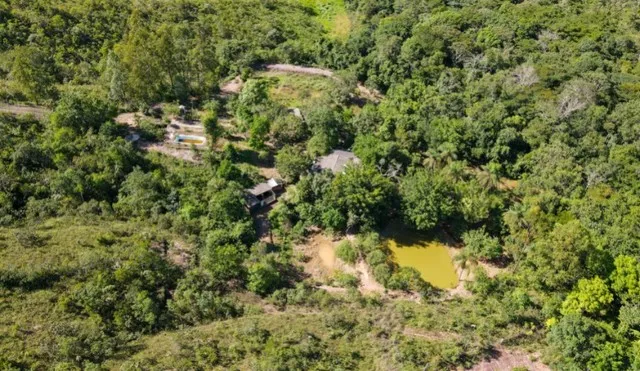 Maravilhosa Chácara com córrego com 4 hectares