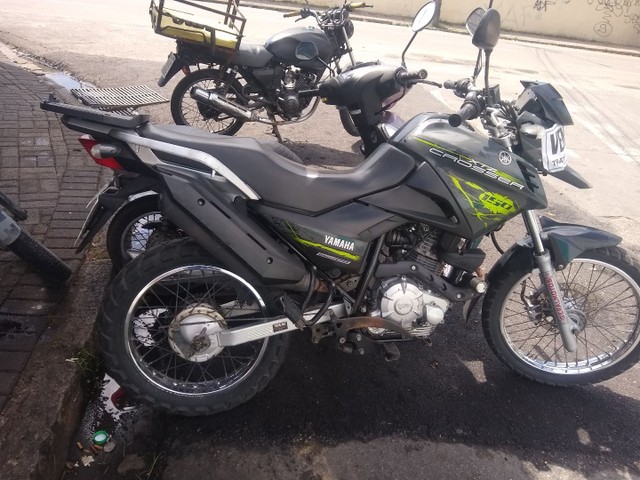 VENDO YAMAHA XTZ CROSSER ANO 2015 KM RODADO 36.000 VALOR 11500