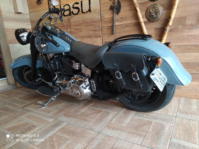 LINDA HARLEY FAT BOY CUSTOMIZADA.