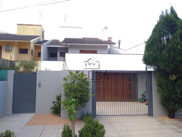 Casa com 03 Dormitorio(s) localizado(a) no bairro Cristo Rei em São Leopoldo / RIO GRANDE 