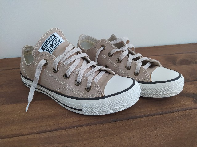 tenis all star nude