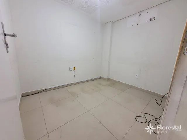 Prédio Comercial para alugar em Centro de 726.00m² com 2 Garagens