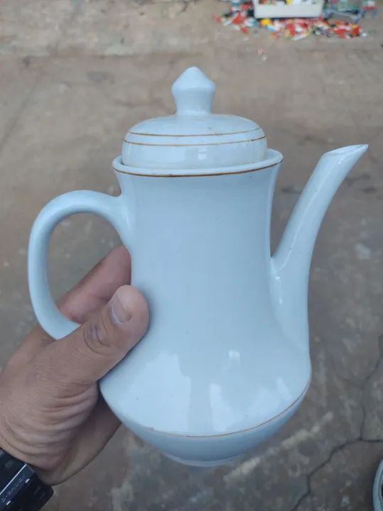 Bule antigo de porcelana  - Foto 2