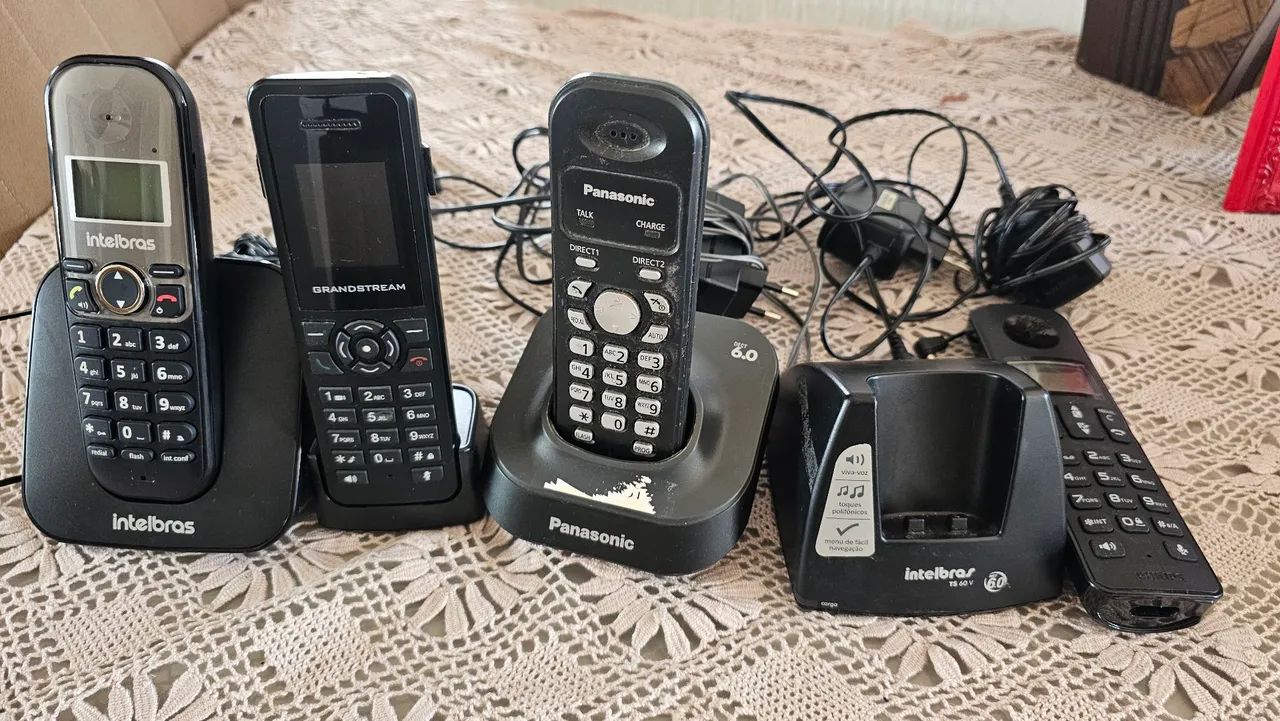 Leia o anúncio. Vendo esse lote de telefones sem fios 