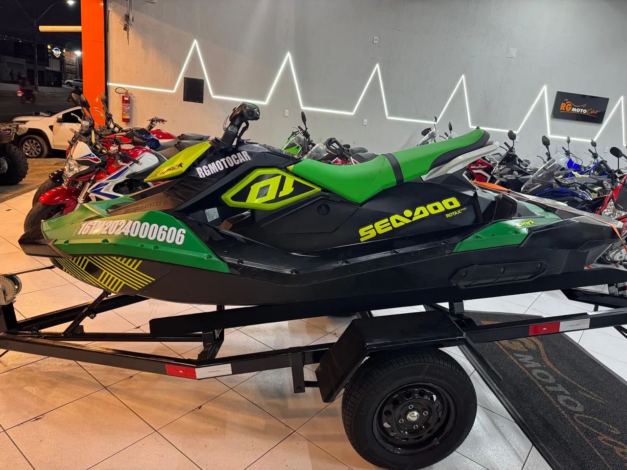 JET Ski sea doo ano 2021 Spark trixx - Foto 7