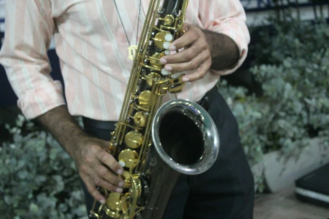 SAXOFONISTA (EVENTO) - Foto 2