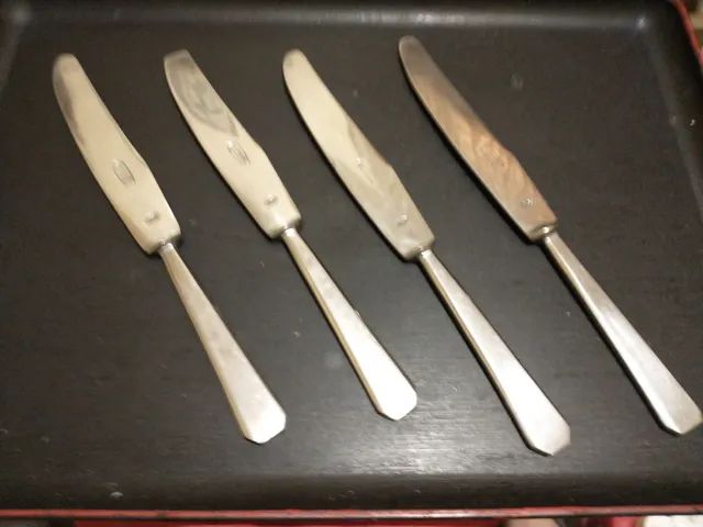 Conjunto de  facas de serviço 