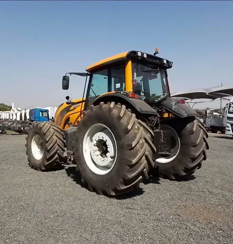 Trator Valtra BH224 ano 2021, 4x4, com apenas 865 horas, em MG - Foto 5