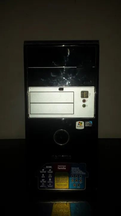 Gabinetes de computador vazios a partir de 50,00