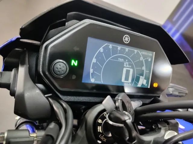 FZ25 Emplacada + Capacete!! - Foto 4