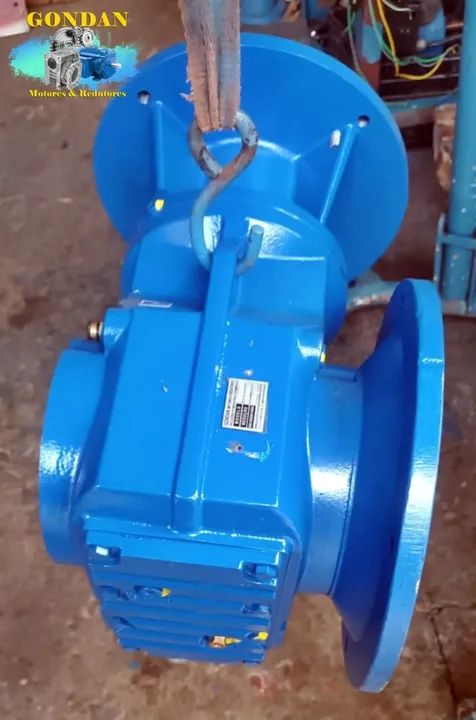 Redutor de Engrenagens Conicas Helicoidais modelo TKAF77 saida em 90ª - Foto 3