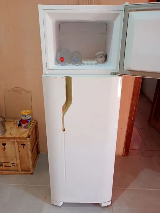 Geladeira Duplex Electrolux - Branca - Foto 6