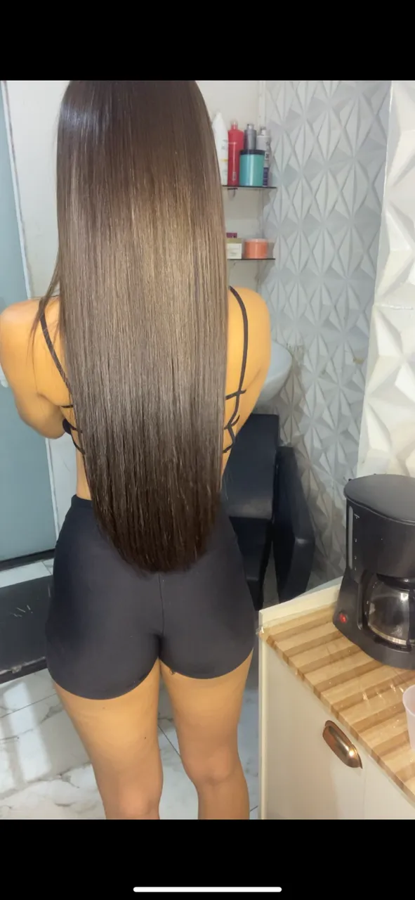 Cabelo castanho natural já na tela