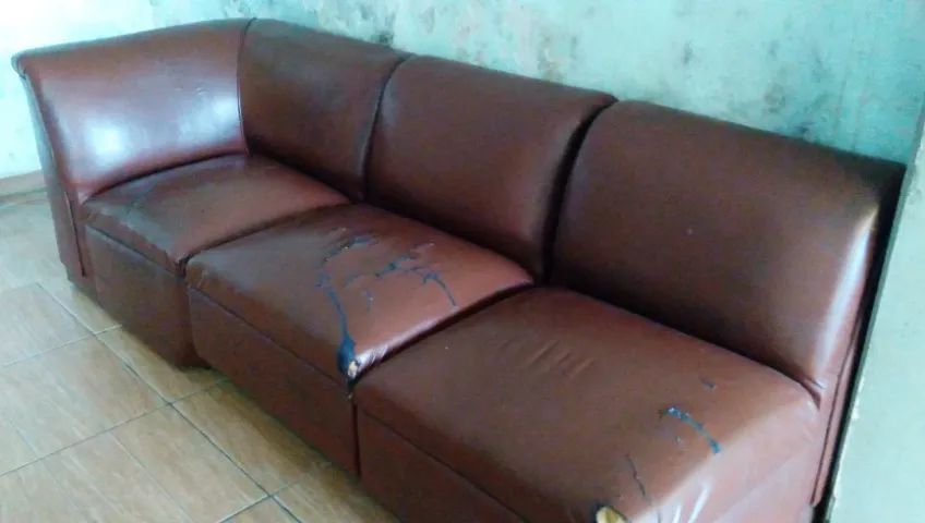 Doa-se Sofá em couro 3 lugares - Foto 3
