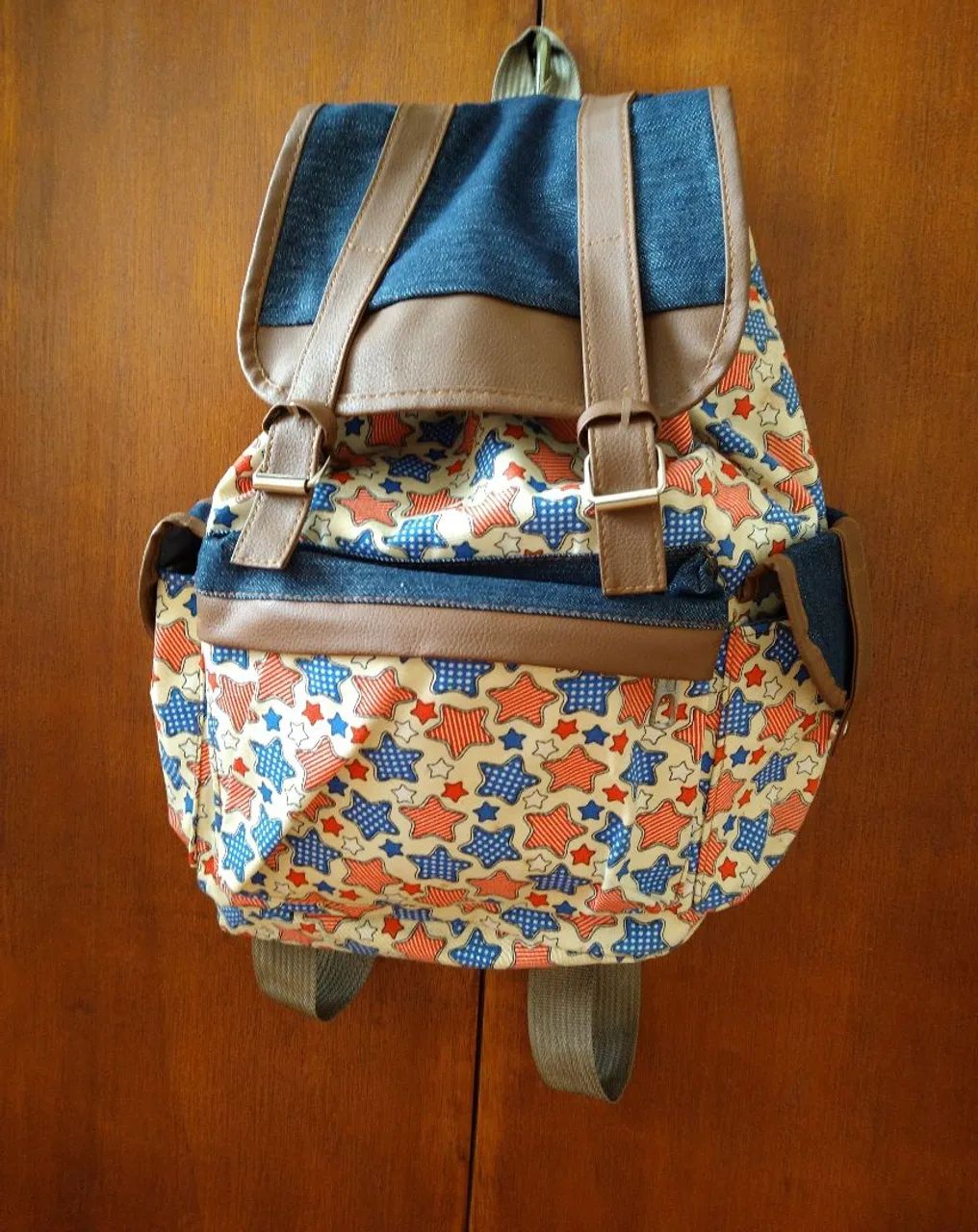 Mochila Estampa de Estrelas Seminova 