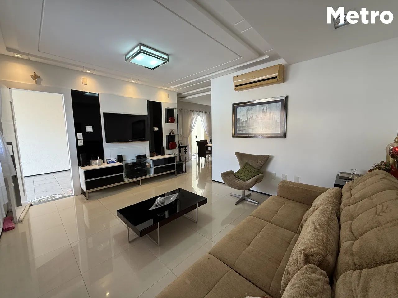 Casa Duplax em Condominio no Turu, 5 suítes, garagem para 5 carros, Valor: R$ 1.850.000,00 - Foto 3