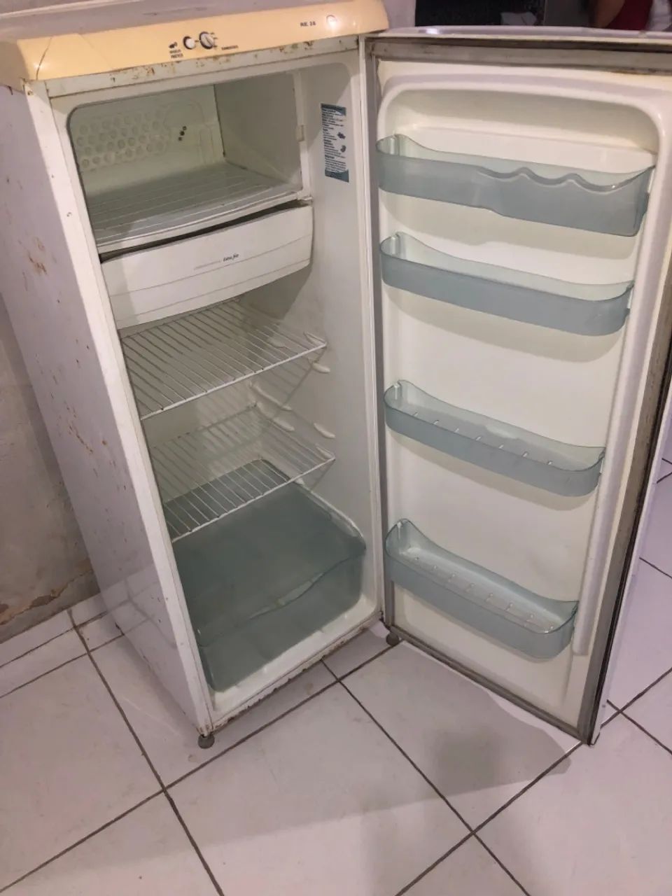 Geladeira conservada  - Foto 2