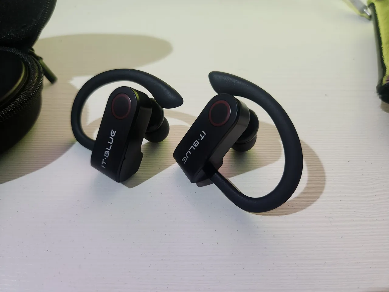 Fone de Ouvido Bluetooth Sem Fio IT-BLUE