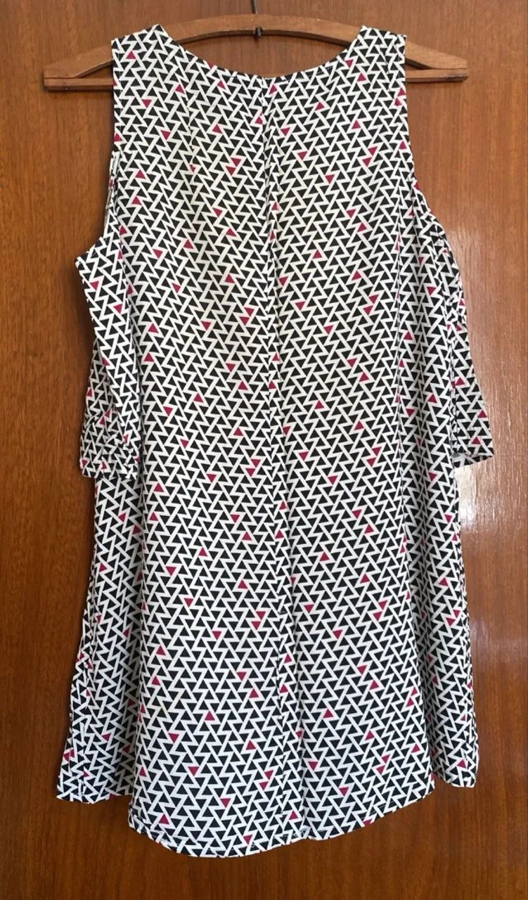 Blusa Estampada Ombro Vazado - Foto 2