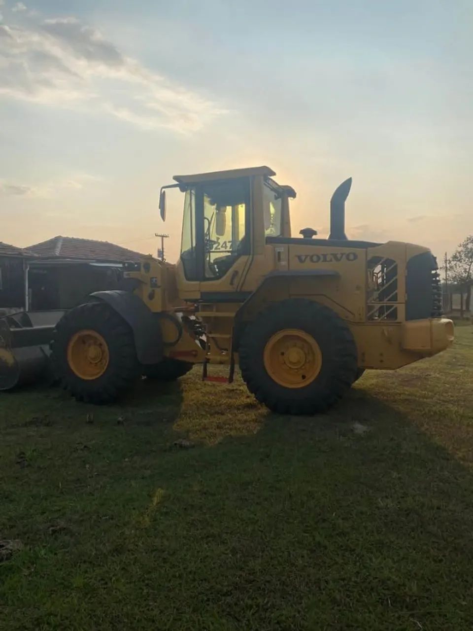 Pa carregadeira Volvo L60F ano 2021 - Foto 2