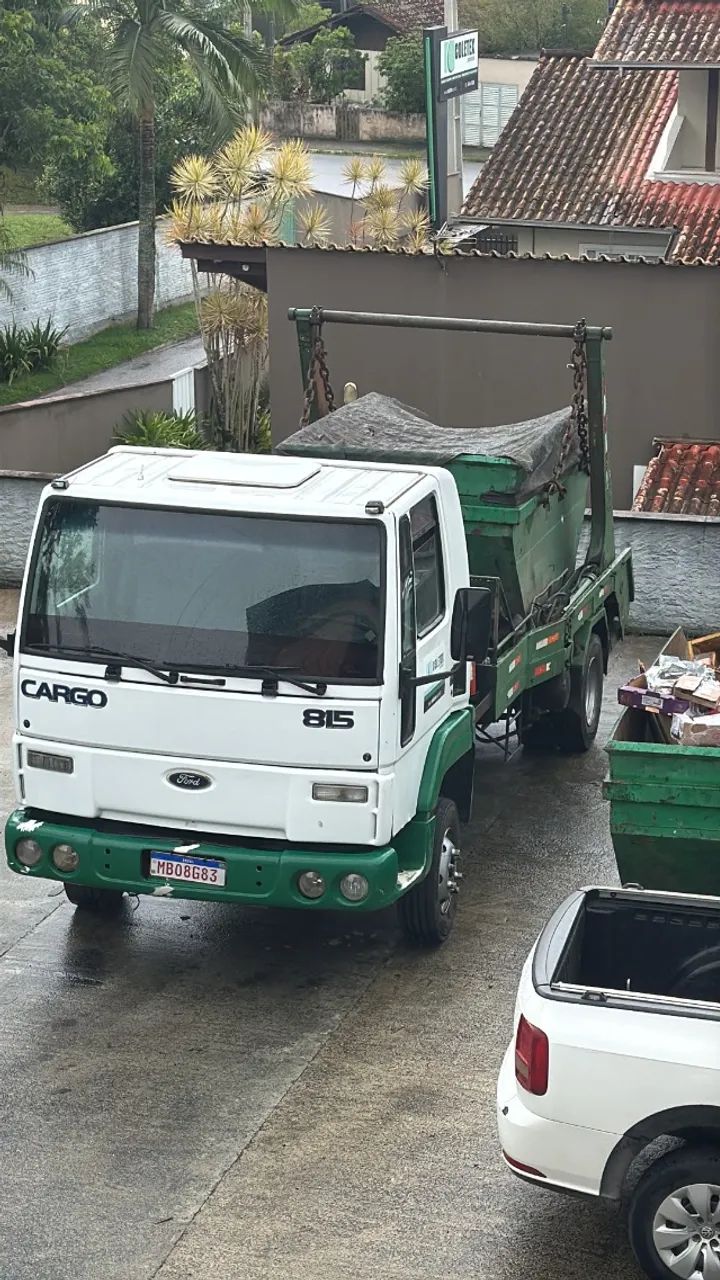 POLIGUINDASTE - FORD CARGO 815 - 2002 CUMMINS