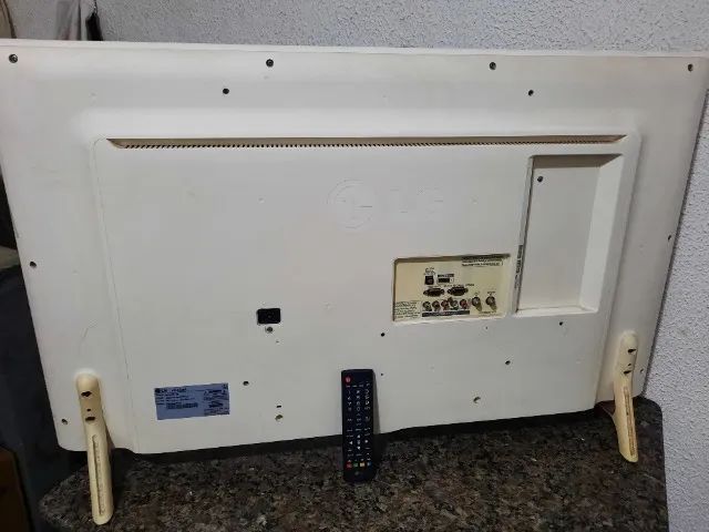 TV LG 42LX330C 42 polegadas (Tela Quebrada) - Foto 5