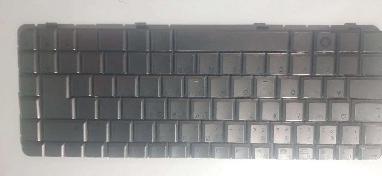 Teclado HP pavilion dv 300 Usado no estado de novo.