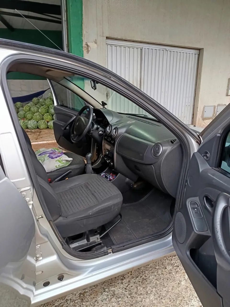 Vendo Sandero 2014 em dias  - Foto 2
