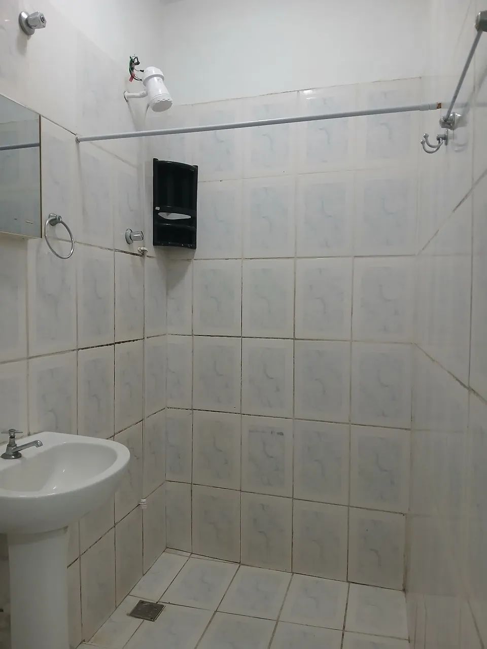 Alugo casa - (600 reais) - Foto 4