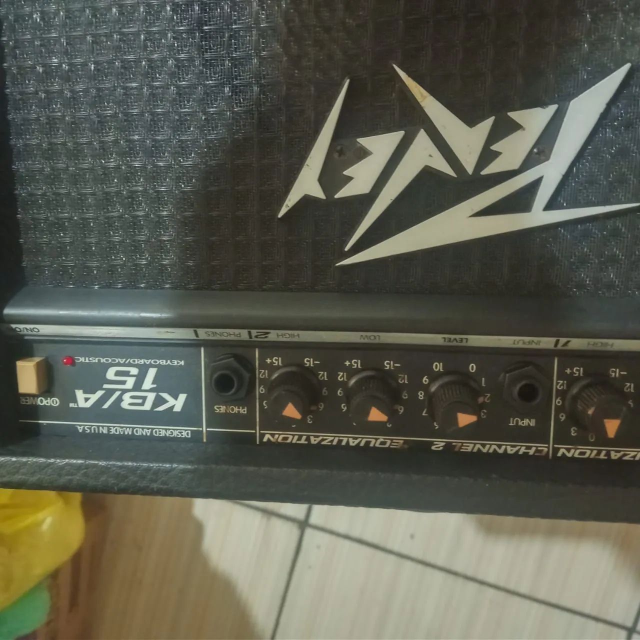 Caixa peavey KB/A 15 para Teclado - Instrumentos musicais