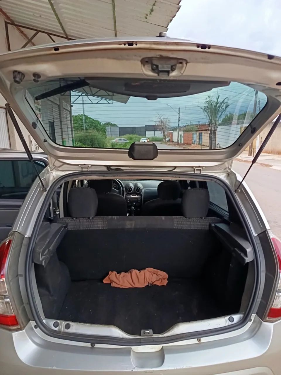 Vendo Sandero 2014 em dias 