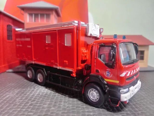 MINIATURA 1990 CELLULE POSTO DE COMMANDEMENT RENAULT KÉRAX FRANÇA - ESCALA 1-75 - DELPRADO