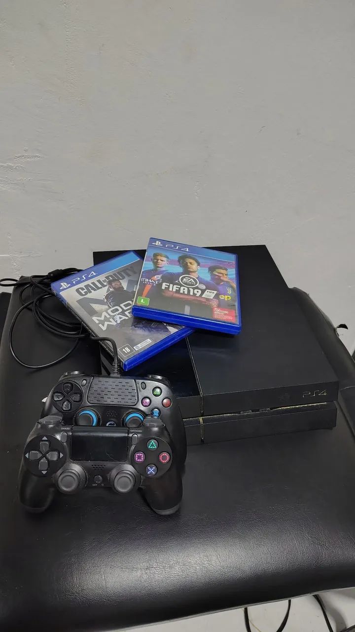 Tv Smart 50" Samsung+ Playstation 4 com 2 controles e jogos - Foto 2