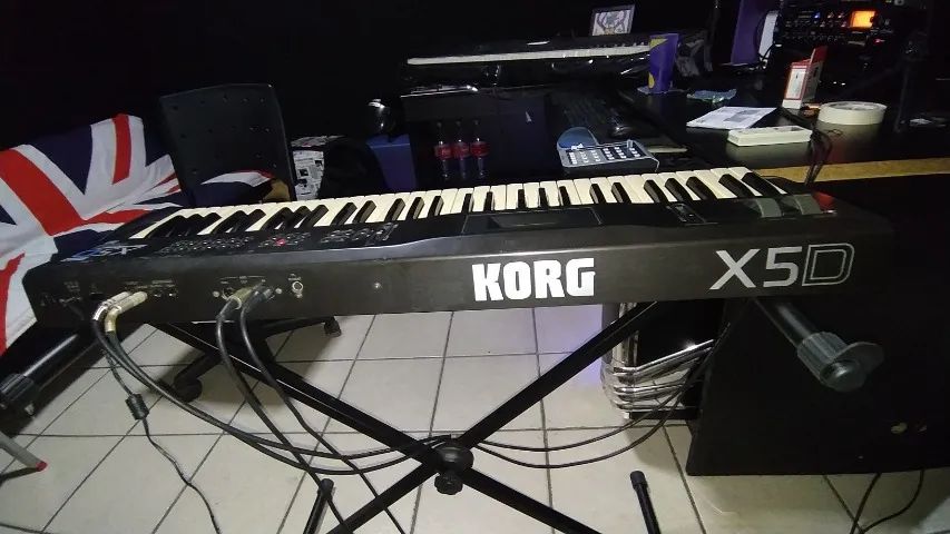 teclado korg x5d