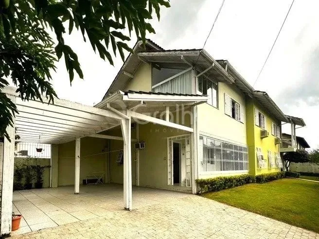 Casa para Venda em Florianópolis, Santa Mônica, 6 dormitórios, 2 suítes, 5 banheiros, 4 va